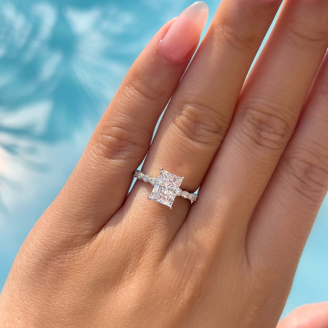 200000369:152#US size 6;200001034:10#White and Gold,200000369:153#US Code No. 7;200001034:10#White and Gold,200000369:698#US Code No. 8;200001034:10#White and Gold,200000369:699#US size 9;200001034:10#White and Gold