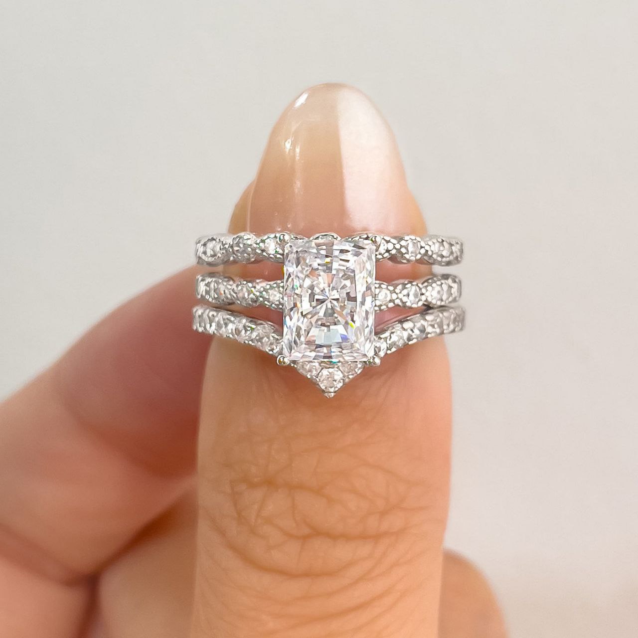 200000369:152#US size 6;200001034:10#White and Gold,200000369:153#US Code No. 7;200001034:10#White and Gold,200000369:698#US Code No. 8;200001034:10#White and Gold,200000369:699#US size 9;200001034:10#White and Gold