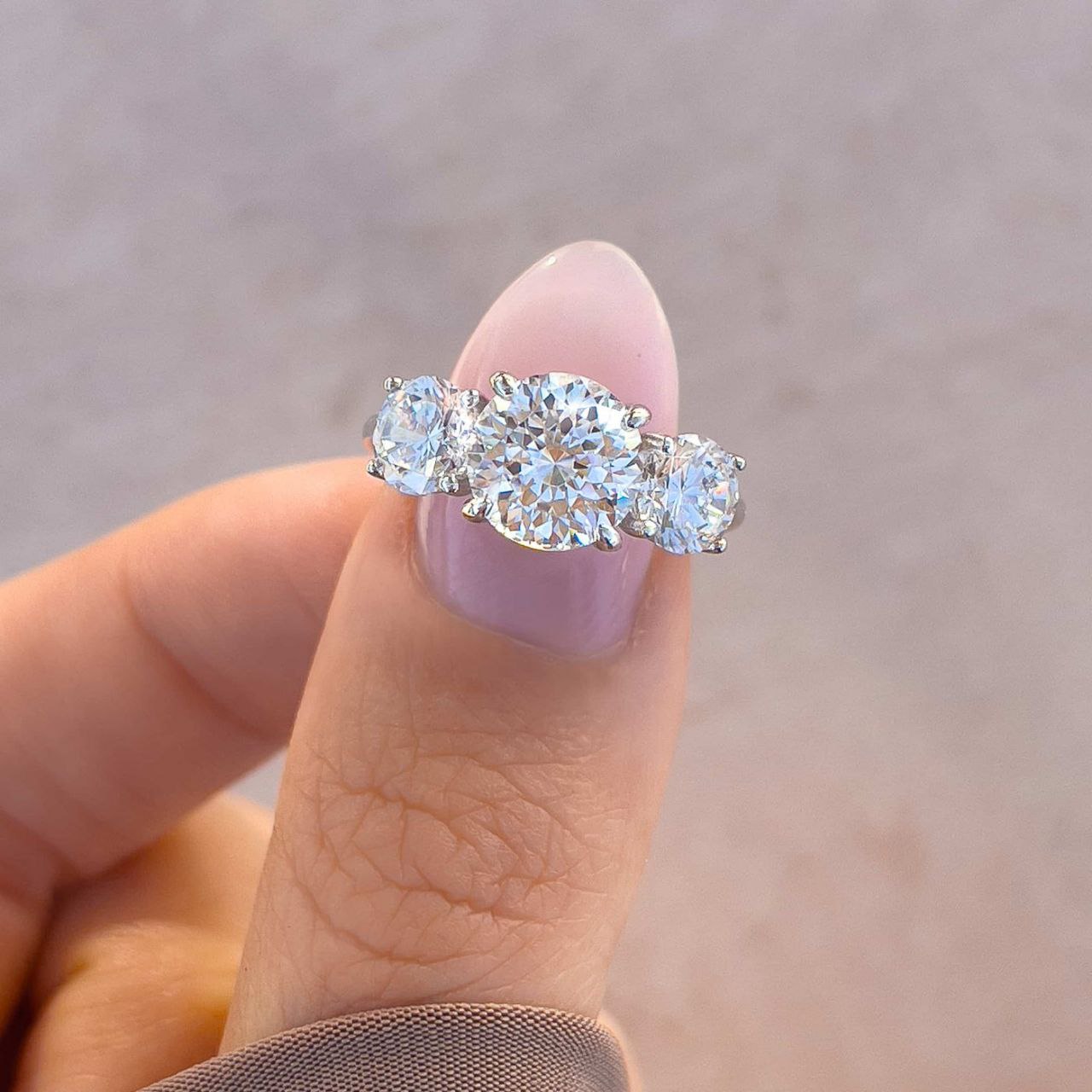White200001034:361180#Cubic Zirconia;200007763,White200001034:361180#Cubic Zirconia;200007763,White200001034:361180#Cubic Zirconia;200007763,White:361180#Cubic Zirconia;200007763
