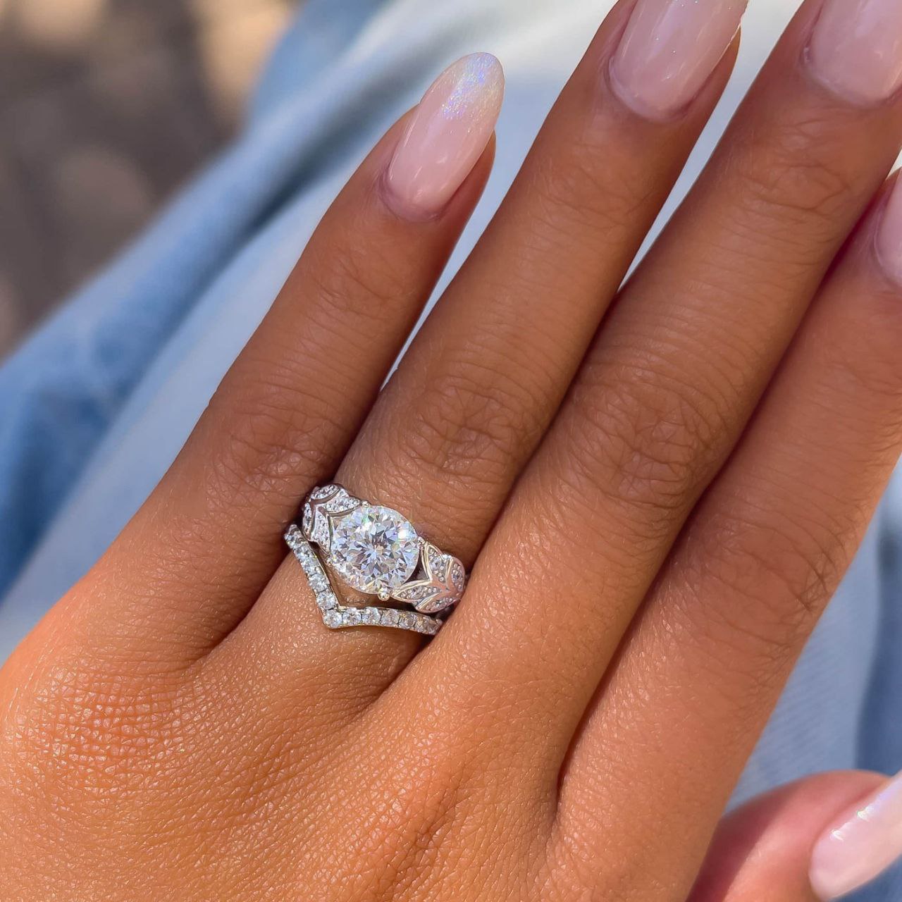 200000226:193#White Gold;200000369:1394,200000226:193#White Gold;200000369:3434,200000226:193#White Gold;200000369:699,200000226:193#White Gold;200000369:350262