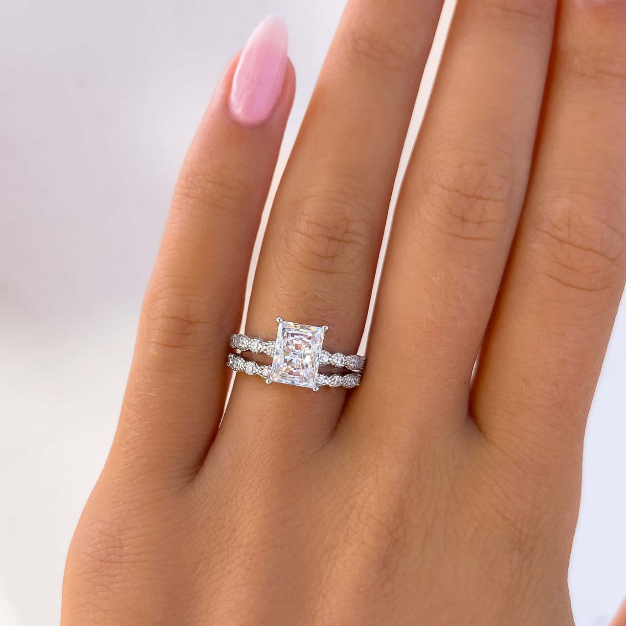 200000369:152#US size 6;200001034:10#White and Gold,200000369:153#US Code No. 7;200001034:10#White and Gold,200000369:698#US Code No. 8;200001034:10#White and Gold,200000369:699#US size 9;200001034:10#White and Gold